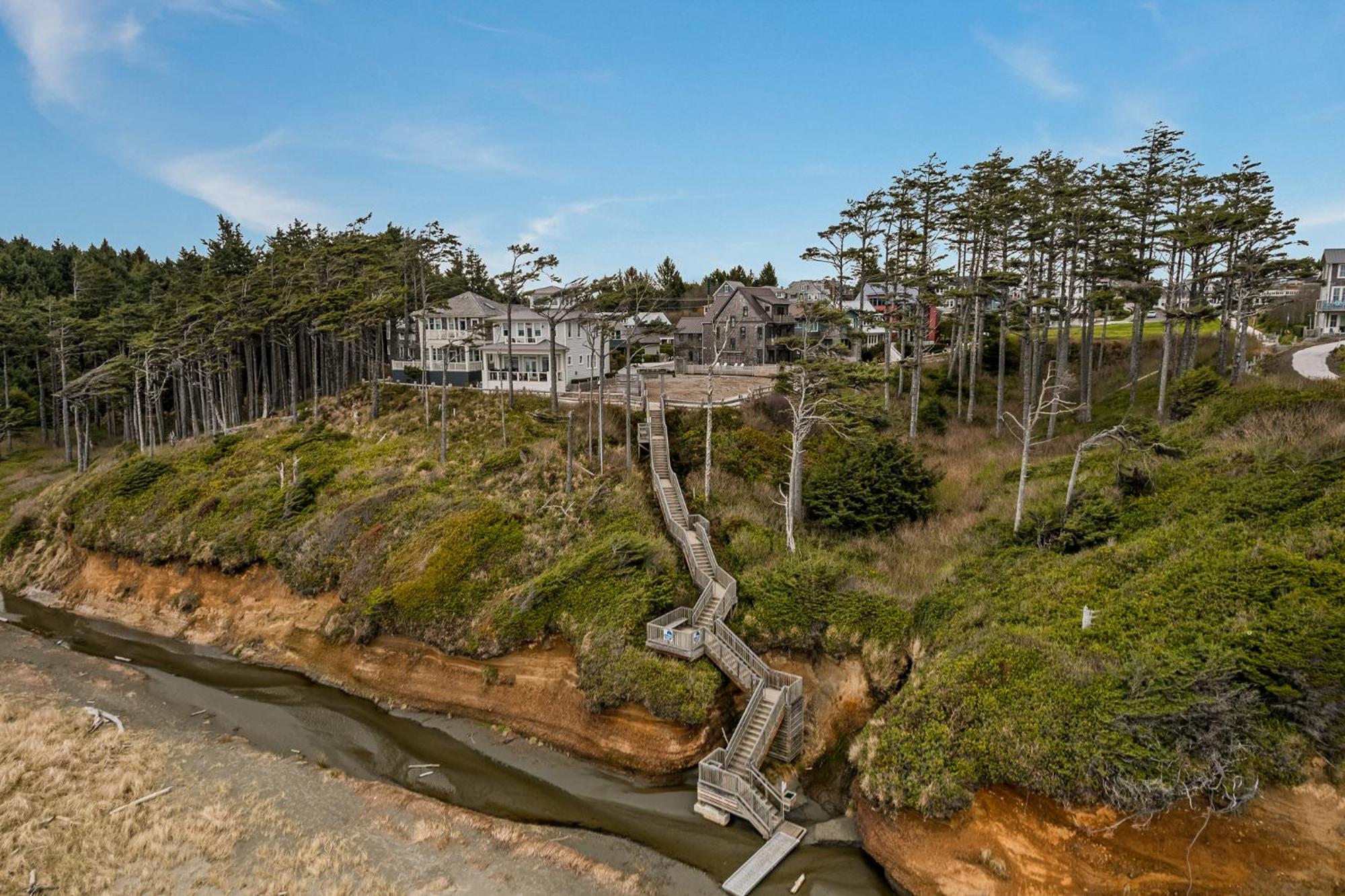 Beach Bluff By Seabrook Hospitality Пасифик Бийч Екстериор снимка